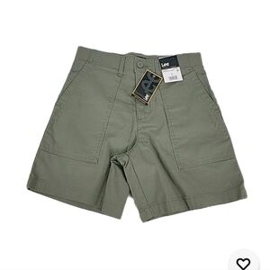 Lee Women's Comfort Waistband Mercantile Green Utility Shorts 6"High Rise